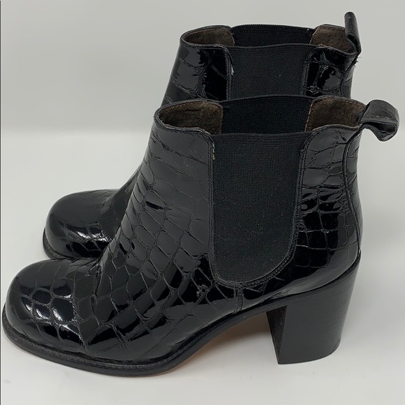 Guess Booties - Picture 3 of 7